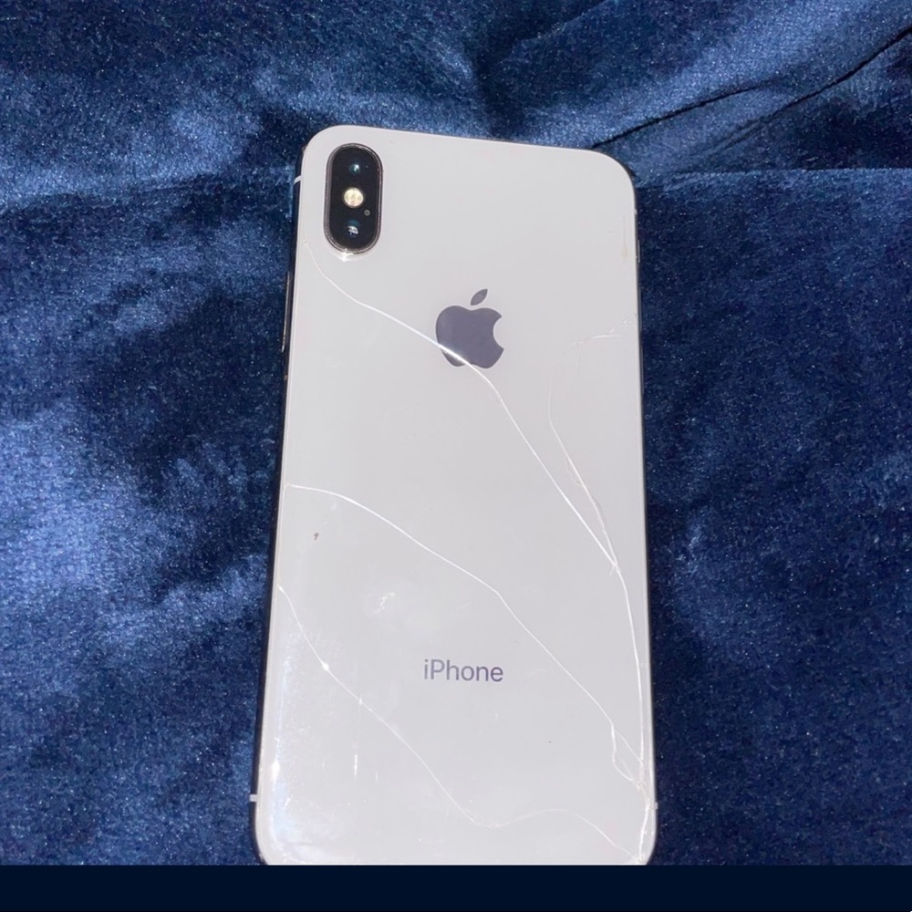iPhone X